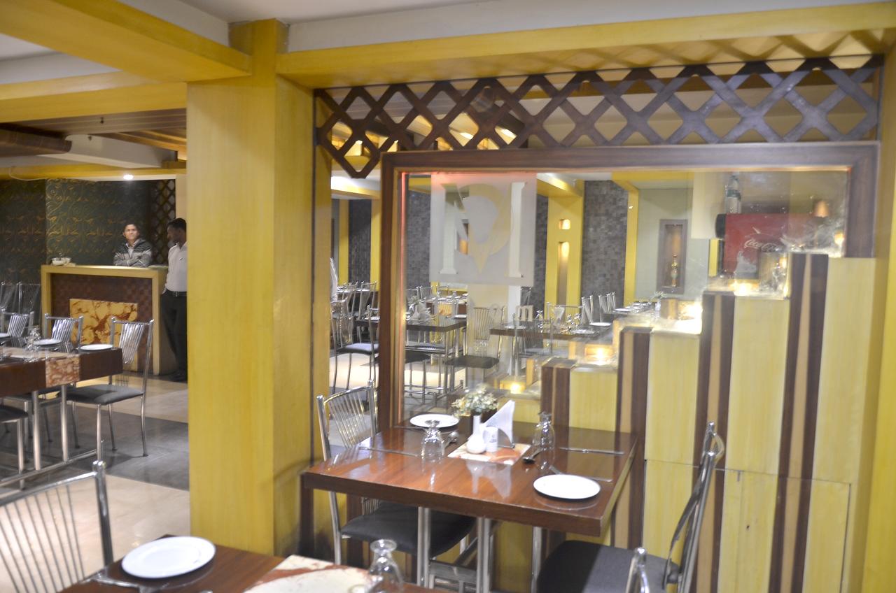 Rahul Hotel Jabalpur Restaurant